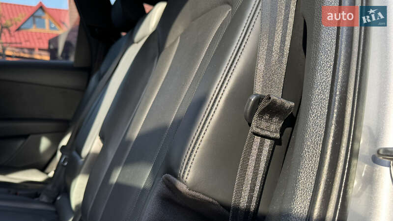 Позашляховик / Кросовер Audi Q7 2020 в Сваляві