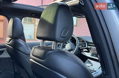 Внедорожник / Кроссовер Audi Q7 2020 в 