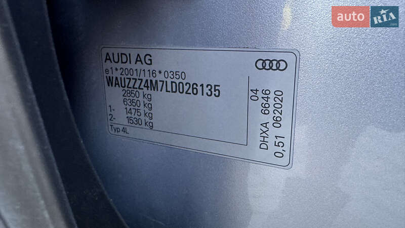 Позашляховик / Кросовер Audi Q7 2020 в Сваляві