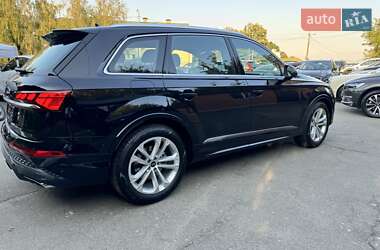 Внедорожник / Кроссовер Audi Q7 2024 в 