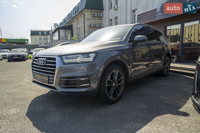Внедорожник / Кроссовер Audi Q7 2016 в Киеве
