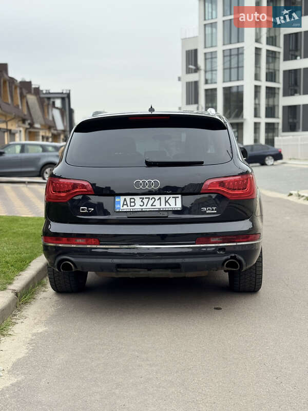 Внедорожник / Кроссовер Audi Q7 2015 в Киеве