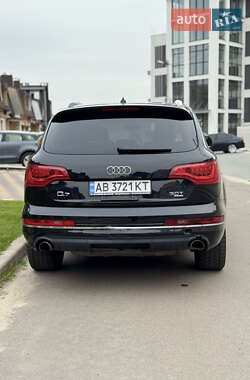 Внедорожник / Кроссовер Audi Q7 2015 в 