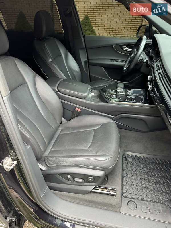 Внедорожник / Кроссовер Audi Q7 2016 в Львове