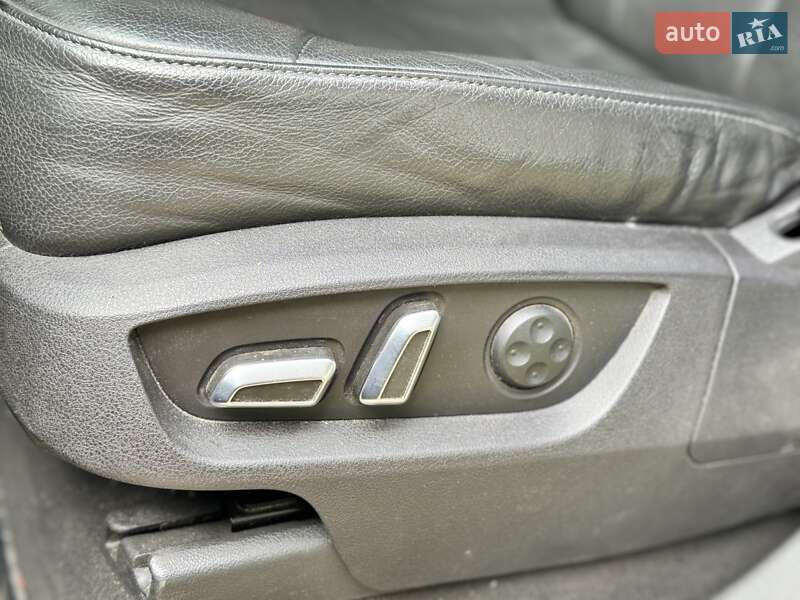 Позашляховик / Кросовер Audi Q7 2012 в Львові