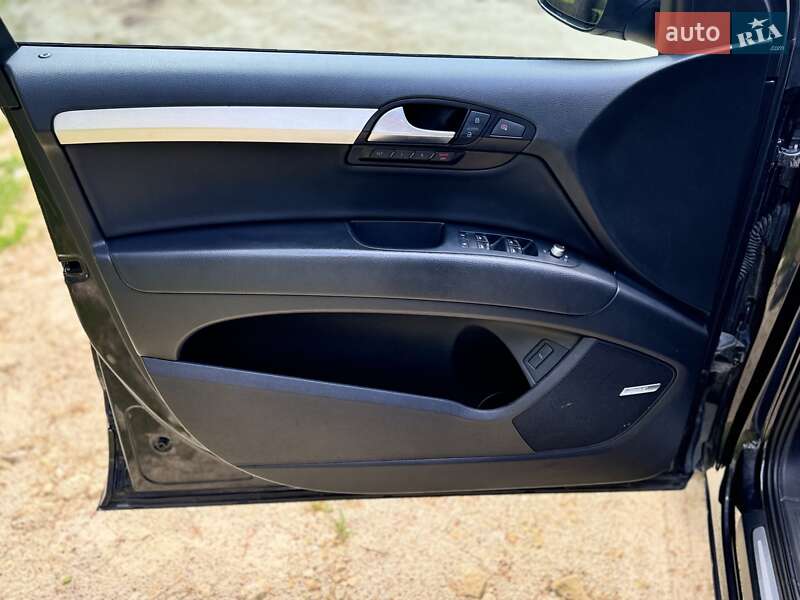 Позашляховик / Кросовер Audi Q7 2012 в Львові