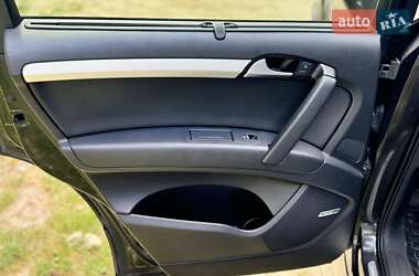 Внедорожник / Кроссовер Audi Q7 2012 в 