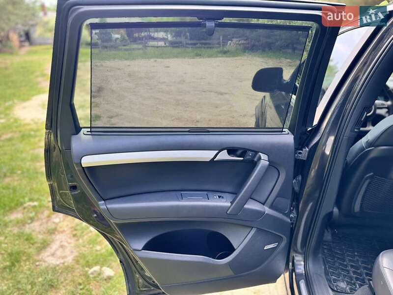 Позашляховик / Кросовер Audi Q7 2012 в Львові