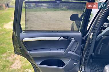 Внедорожник / Кроссовер Audi Q7 2012 в 