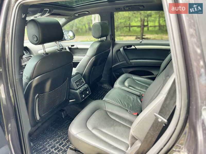 Позашляховик / Кросовер Audi Q7 2012 в Львові