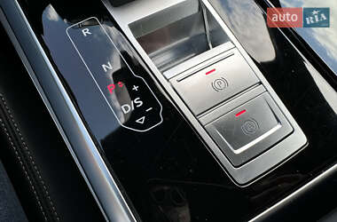 Внедорожник / Кроссовер Audi Q7 2021 в 
