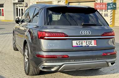 Внедорожник / Кроссовер Audi Q7 2020 в 