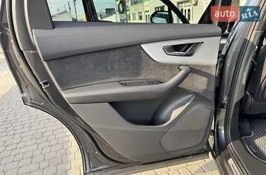 Внедорожник / Кроссовер Audi Q7 2020 в 