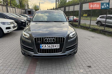 Внедорожник / Кроссовер Audi Q7 2011 в 