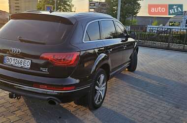 Внедорожник / Кроссовер Audi Q7 2015 в 