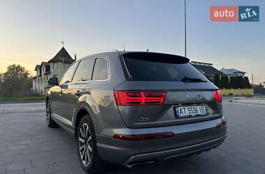 Внедорожник / Кроссовер Audi Q7 2016 в 