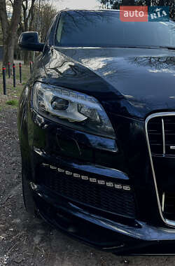 Внедорожник / Кроссовер Audi Q7 2012 в 