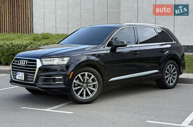 Позашляховик / Кросовер Audi Q7 2017 в Києві