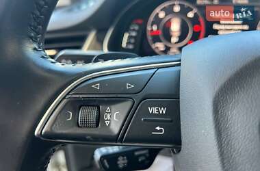 Внедорожник / Кроссовер Audi Q7 2016 в 