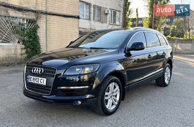 Внедорожник / Кроссовер Audi Q7 2006 в 