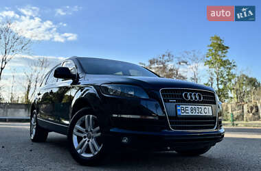 Внедорожник / Кроссовер Audi Q7 2006 в 