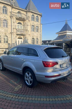 Позашляховик / Кросовер Audi Q7 2011 в 