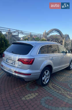 Позашляховик / Кросовер Audi Q7 2011 в 