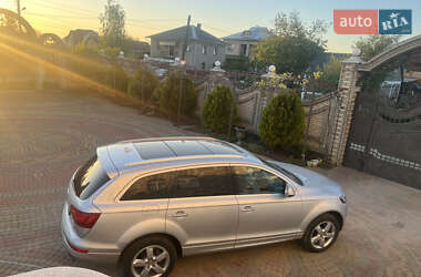 Позашляховик / Кросовер Audi Q7 2011 в 