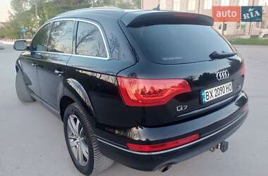 Внедорожник / Кроссовер Audi Q7 2012 в 