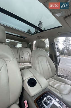 Внедорожник / Кроссовер Audi Q7 2013 в 