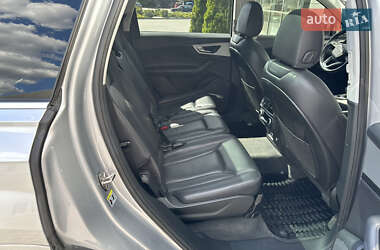 Внедорожник / Кроссовер Audi Q7 2018 в 