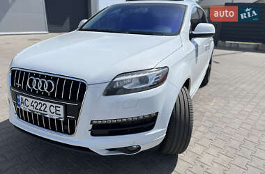 Внедорожник / Кроссовер Audi Q7 2013 в 
