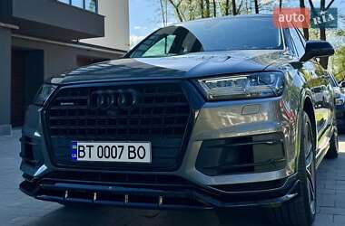 Позашляховик / Кросовер Audi Q7 2016 в Івано-Франківську