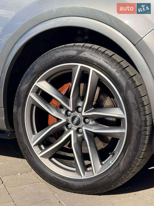 Внедорожник / Кроссовер Audi Q7 2016 в Ивано-Франковске