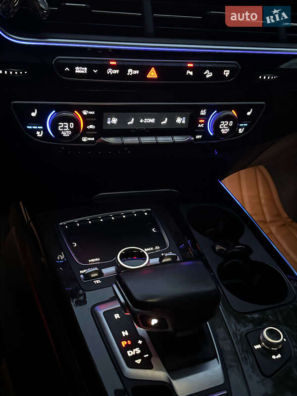 Внедорожник / Кроссовер Audi Q7 2016 в Ивано-Франковске