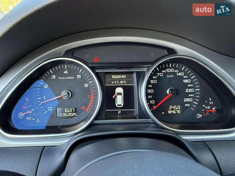 Позашляховик / Кросовер Audi Q7 2014 в Ірпені