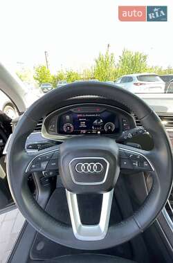 Внедорожник / Кроссовер Audi Q7 2019 в 
