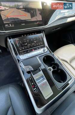 Внедорожник / Кроссовер Audi Q7 2019 в 