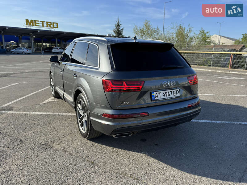 Внедорожник / Кроссовер Audi Q7 2016 в Ивано-Франковске