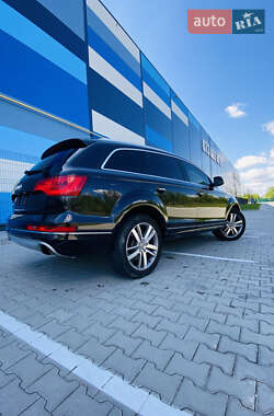 Внедорожник / Кроссовер Audi Q7 2012 в 
