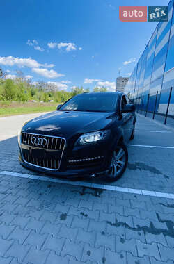 Внедорожник / Кроссовер Audi Q7 2012 в 