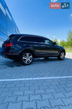 Внедорожник / Кроссовер Audi Q7 2012 в 
