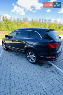 Внедорожник / Кроссовер Audi Q7 2012 в 