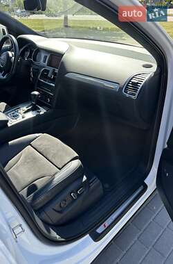 Внедорожник / Кроссовер Audi Q7 2012 в 