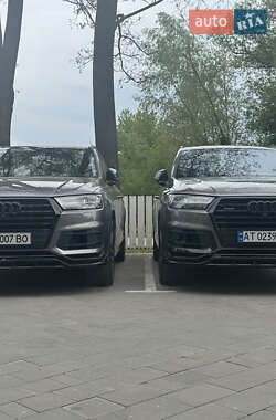 Позашляховик / Кросовер Audi Q7 2016 в 