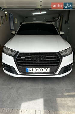 Позашляховик / Кросовер Audi Q7 2016 в Києві