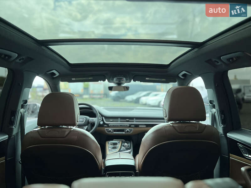 Внедорожник / Кроссовер Audi Q7 2017 в Луцке