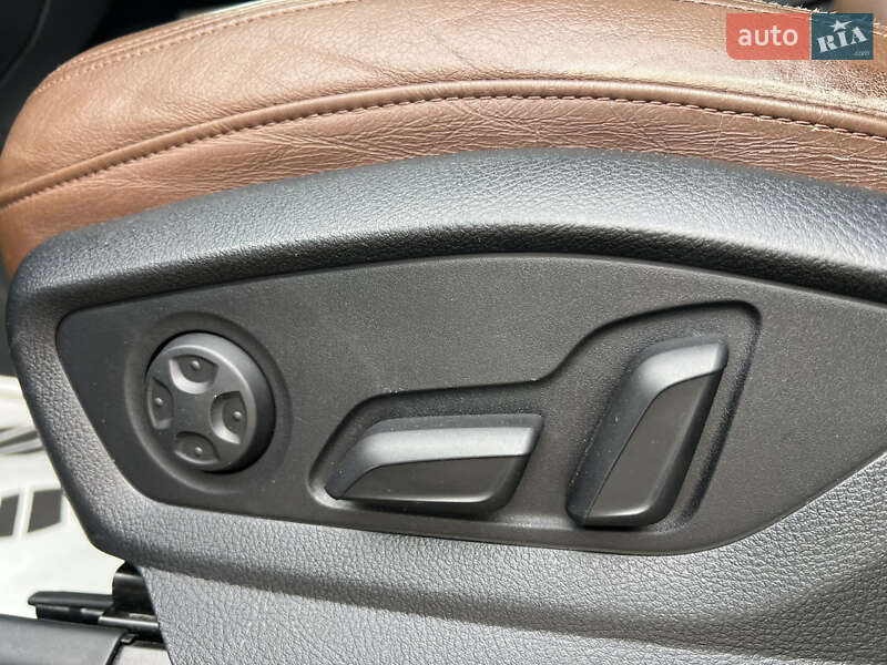 Внедорожник / Кроссовер Audi Q7 2017 в Луцке