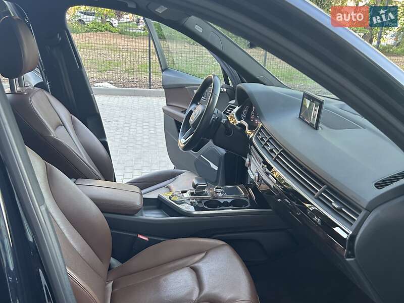 Внедорожник / Кроссовер Audi Q7 2016 в Виннице
