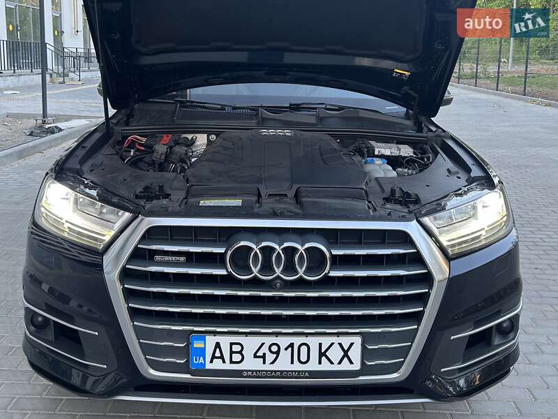 Внедорожник / Кроссовер Audi Q7 2016 в Виннице